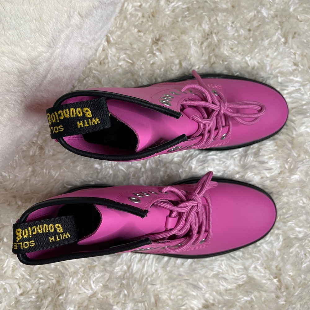 Brand New Dr. Martens  ZAVALA Thrift Pink Combat Boots – US Women 8 US Men 7 - Picture 2 of 6
